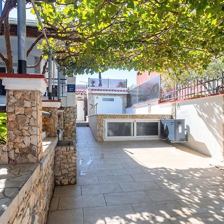 Apartman Iva Slatine Bagian luar foto