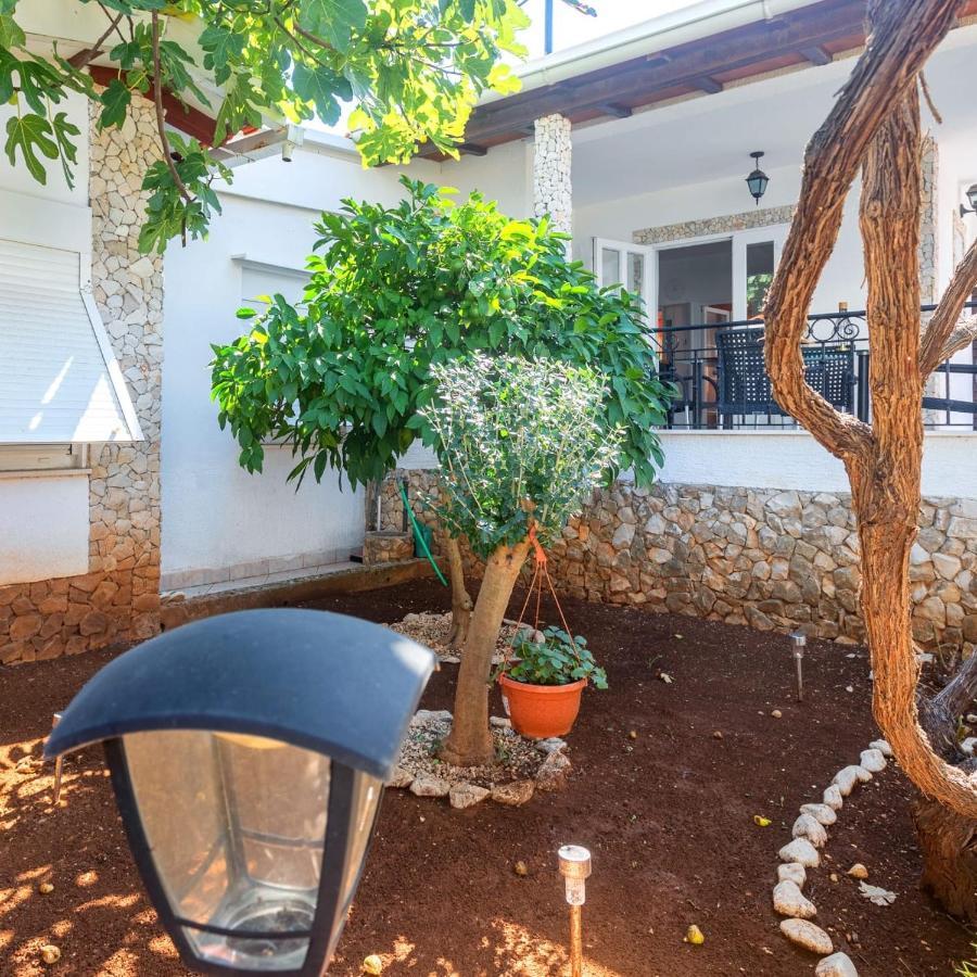 Apartman Iva Slatine Bagian luar foto