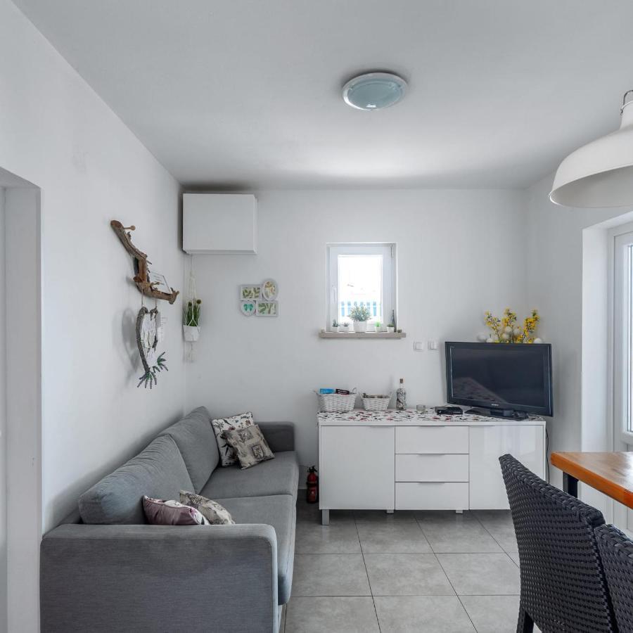 Apartman Iva Slatine Bagian luar foto