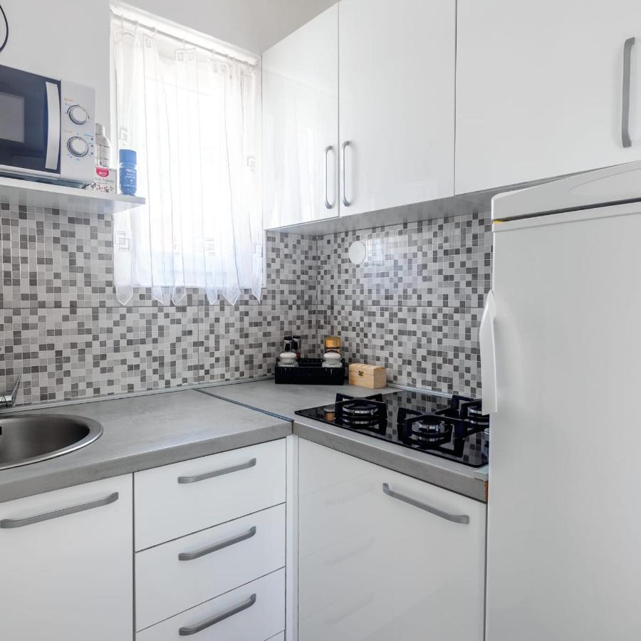 Apartman Iva Slatine Bagian luar foto