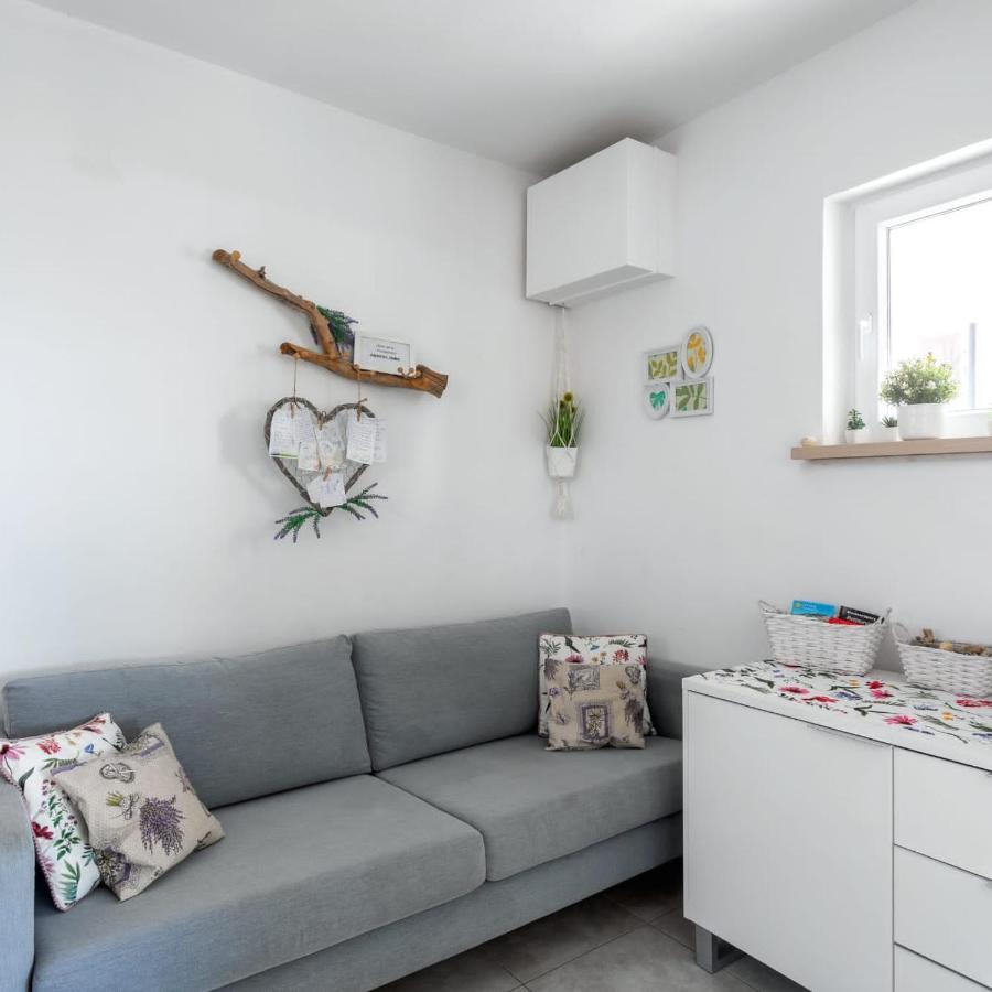 Apartman Iva Slatine Bagian luar foto